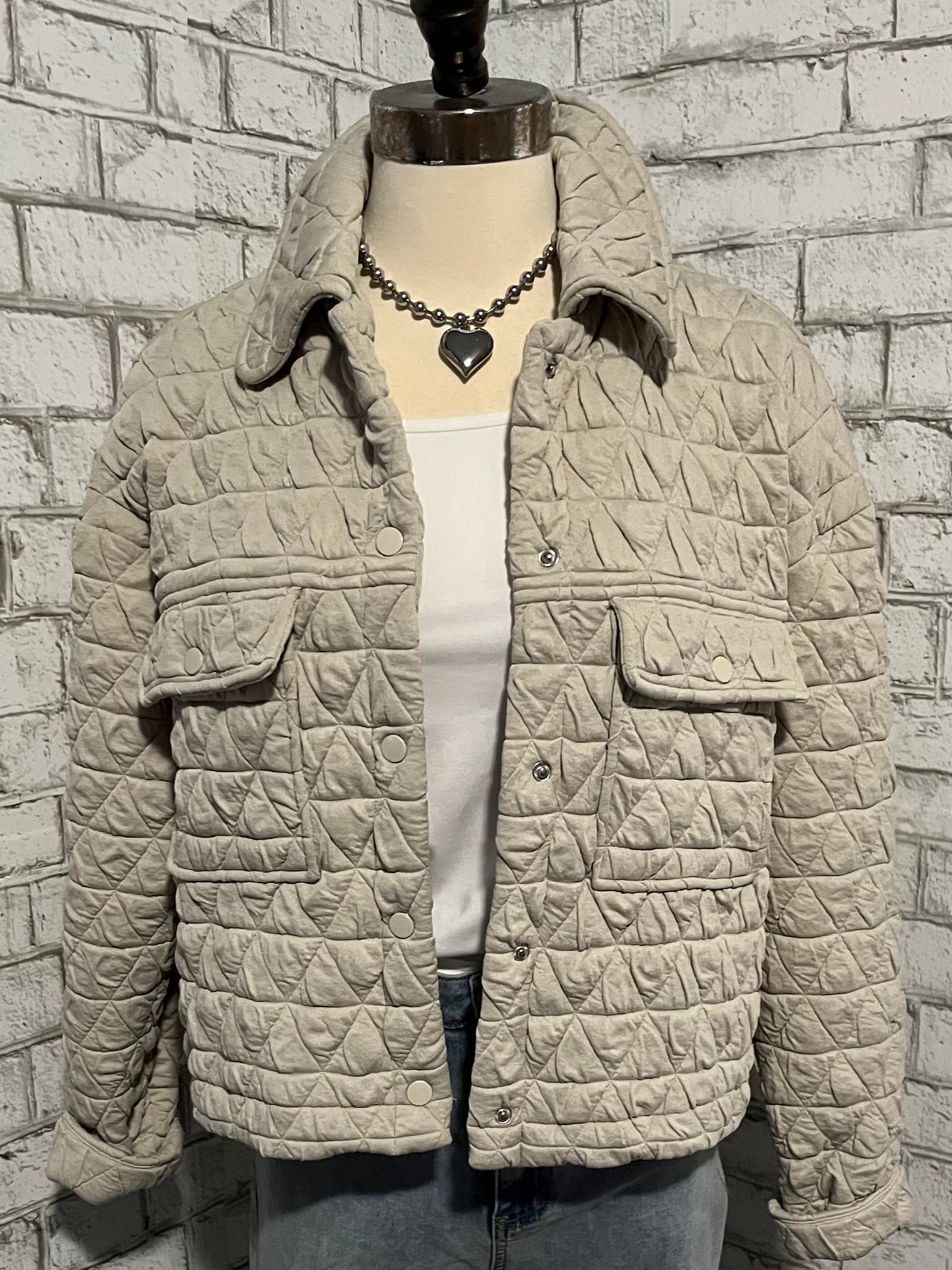 OATMEAL QUILTED COLLARED JACKET