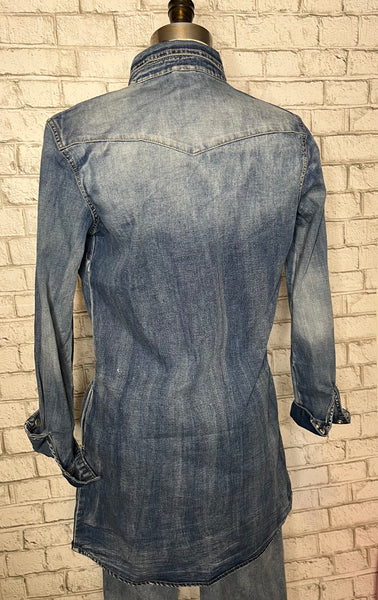 DENIM SNAP CLOSURE TUNIC TOP